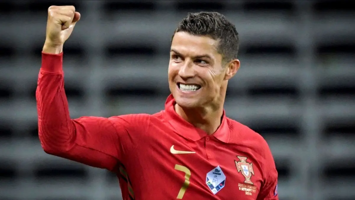 Cristiano Ronaldo tiết lộ tham vọng sau tuổi 40